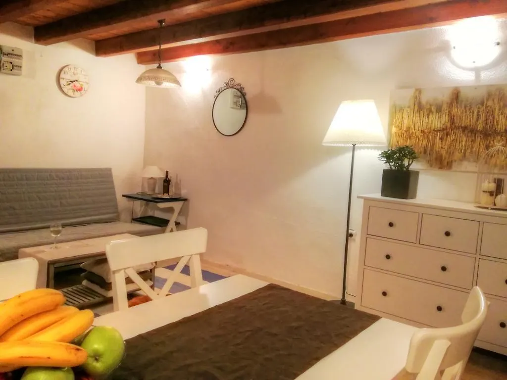 Holiday House Little Precious By El-Pi Tours Sveti Anton  Holiday home Sveti Anton (Krk)